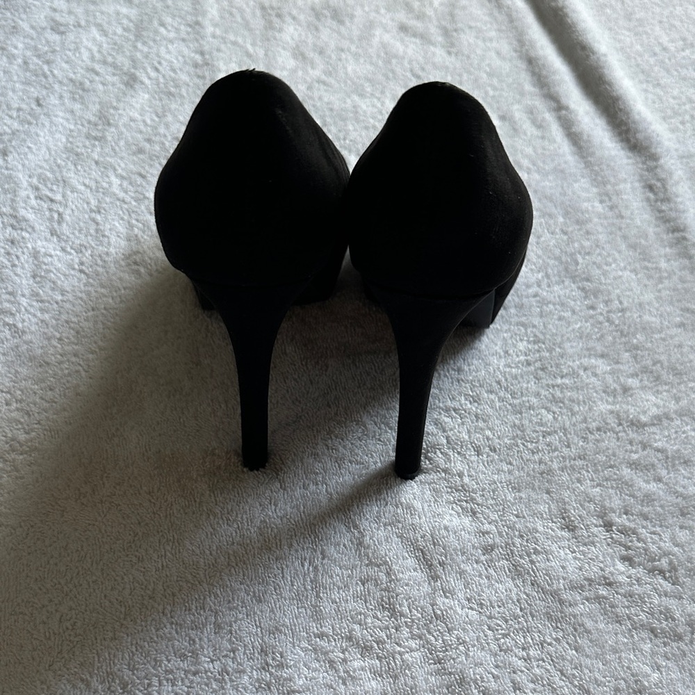 Bebe Amia Black Suede-Like 5” Heels Size 7.5 - Picture 4 of 9